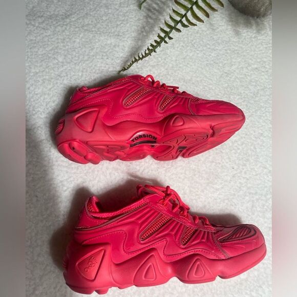 Adidas FYW S97 Life  Shock Sneakers Red‎ (female)(male) Size 7 - Picture 6 of 14